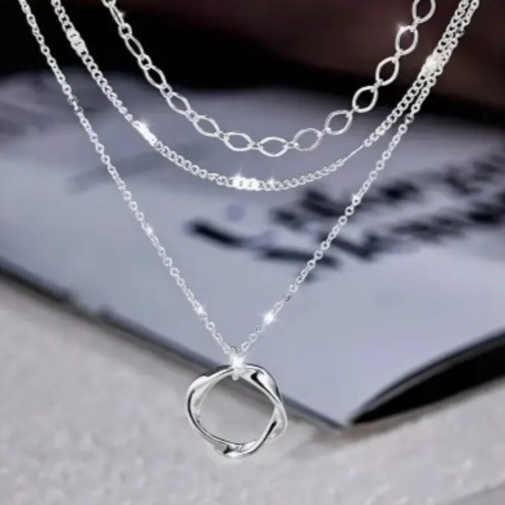 NEW Silver 3-layered Necklace with Stylish Round Pendant